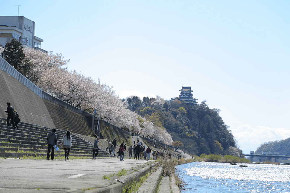 ©National Treasure Inuyama Castle.