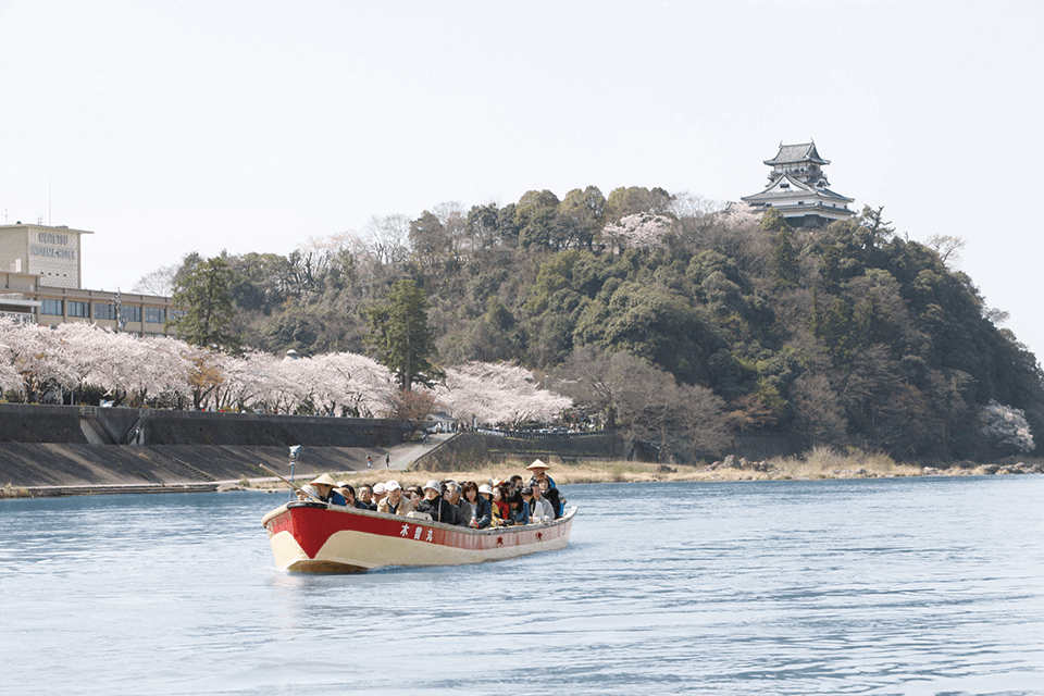 ©National Treasure Inuyama Castle.