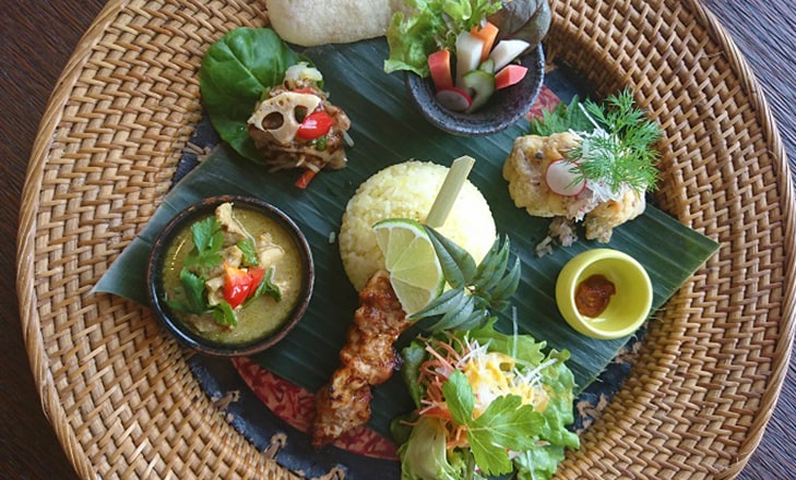 カフェ・レストラン摩波楽茶屋(マハラジャヤ)1